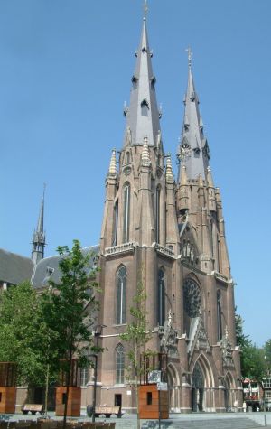 EindhovenCath.jpg